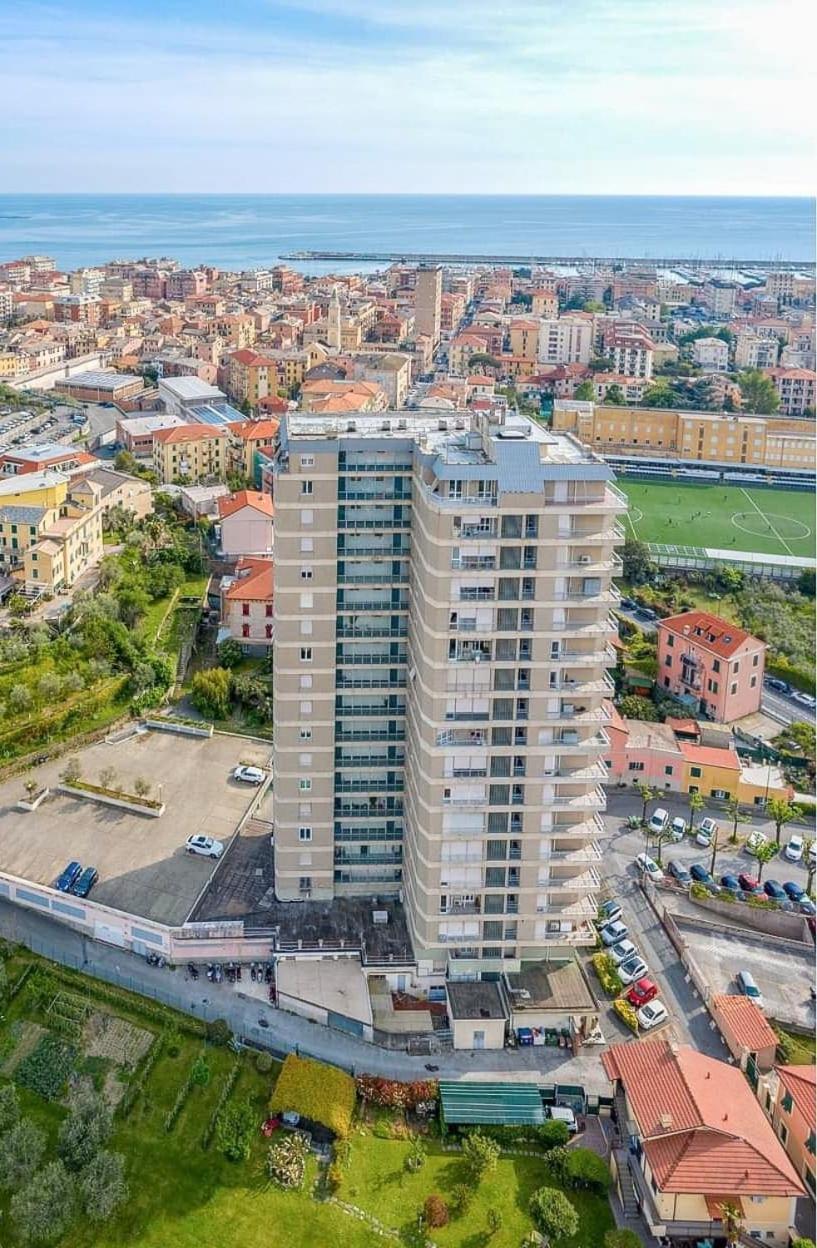 Super Vista Al Grattacielo Di Lavagna Daire Dış mekan fotoğraf