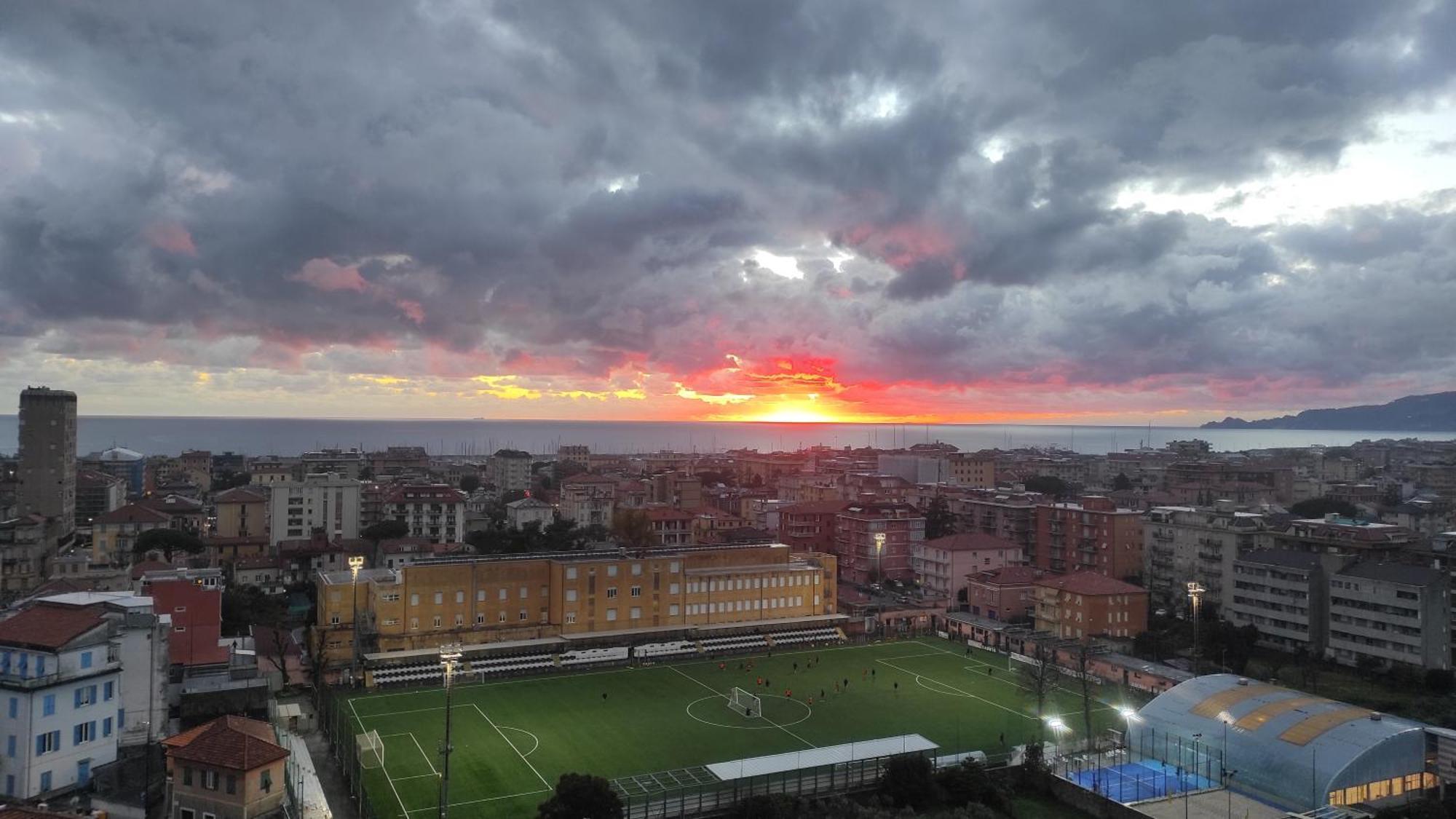 Super Vista Al Grattacielo Di Lavagna Daire Dış mekan fotoğraf